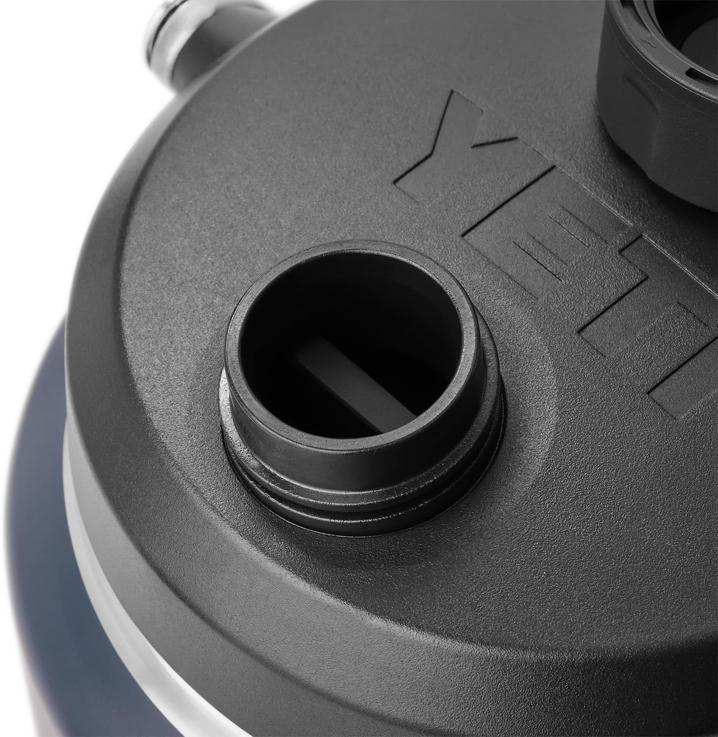 YETI Rambler Half Gallon Jug 2.0, Vacuum Insulated, Leakproof, Stainless Steel with MagCap, Venom